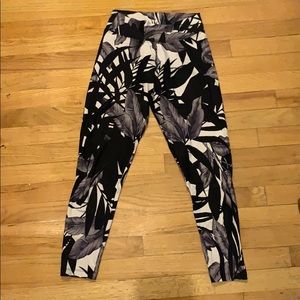 Palm print leggings